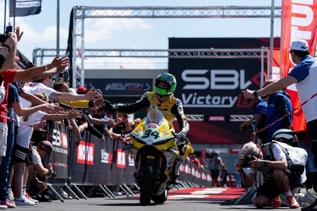 Balda-Ungheria-SuperPole-con-il-pubblico