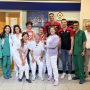 Una schiacciata per un sorriso:  Fabio Balaso e Marko Podrascanin  in visita al reparto di Piedatria