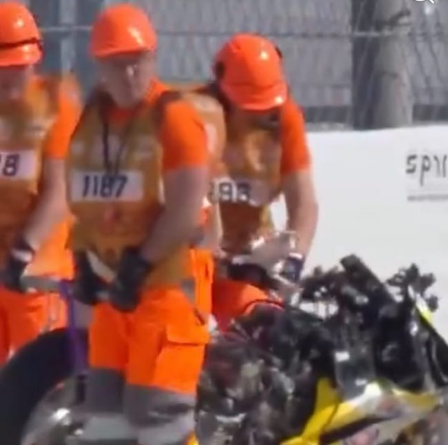 Moto-distrutta