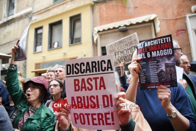 Provincia_Protesta_Discarica_Rifiuti_FF-4