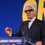 «Tari, decaduti gli sconti alle Vergini»  Parcaroli incontra ai cittadini  Sigona dona un defibrillatore alla città