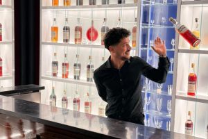 Il barman maceratese Indrit Ajgeraj  al Campari Group di Milano