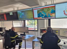 Raffiche di vento in provincia,  ancora piante e rami caduti