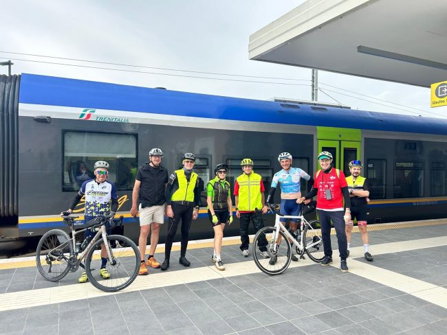 ciclisti-treno