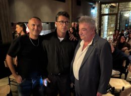 Fabrizio Corona a Sirolo  (Video)   «Giovedì io contro Meloni,  non vedo l’ora di entrare a Palazzo Chigi»