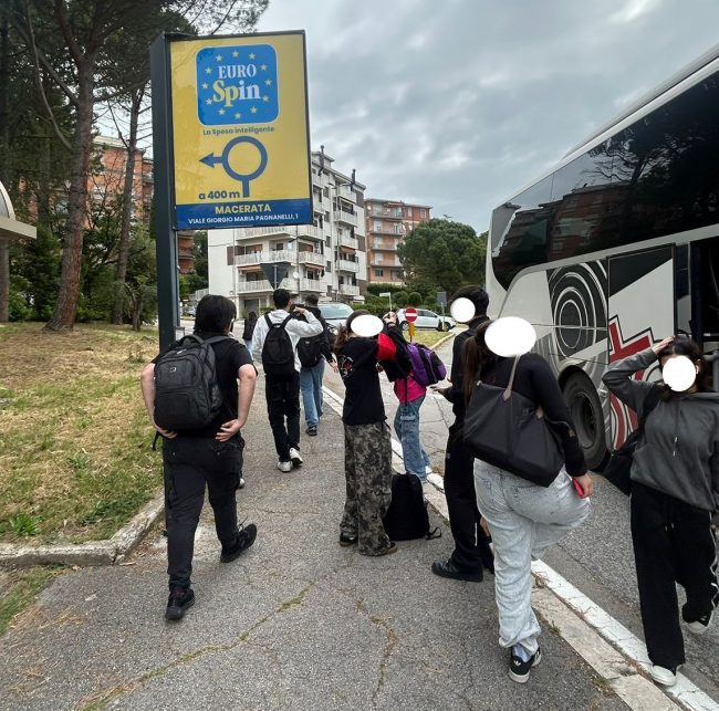fermata-bus-sostitutivi-macerata-2-1-650x643