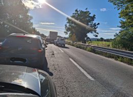 Incidente bis in superstrada:  tamponamento a catena  allo scambio di corsia