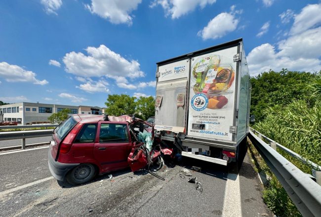 incidente tolentino superstrada (4)