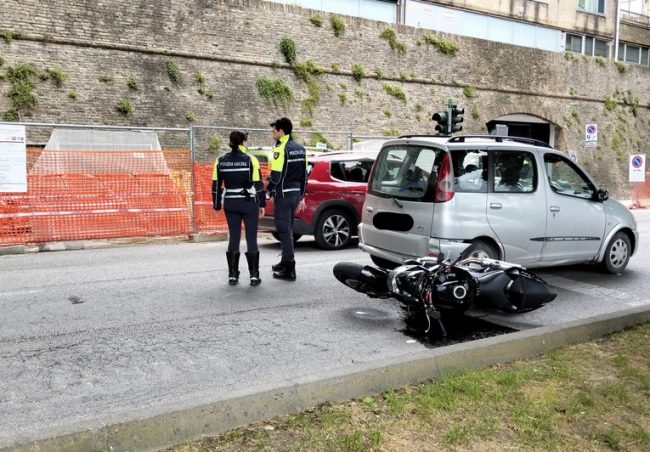 incidente viale leopardi (2)