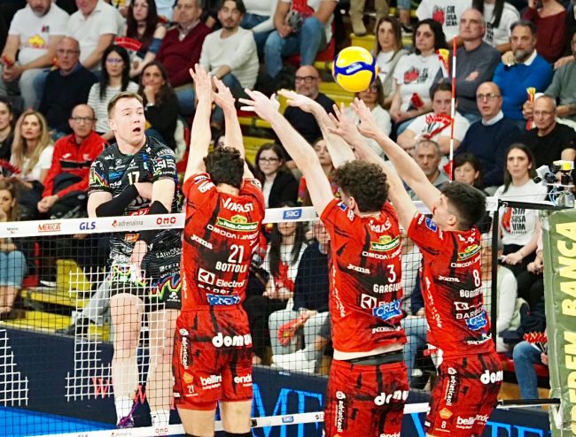 lube-panichelli-perugia-06052026-finale19-650x494