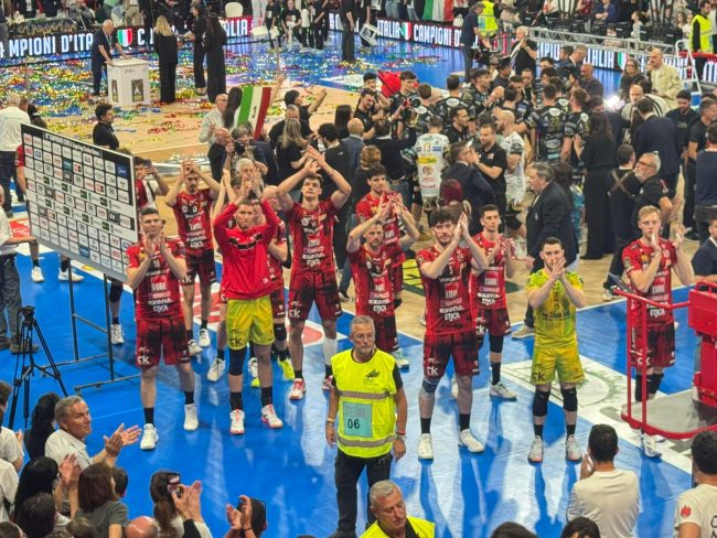 scudetto-perugia2-650x488