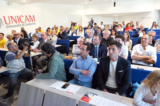 unicam-presentazione-nuovo-corso-di-laurea-camerino-FDM-2-650x433