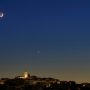 Il “bacio” tra Venere e Luna  nel cielo di Montecassiano (Foto)