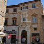 Palazzo De Vico tirato a lucido e le storie:  dal capitano omicida all’astronomo  e quell’incendio del “40 per cala’”