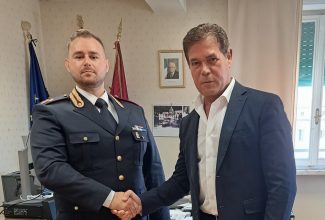 Il-Questore-di-Macerata-presenta-il-nuovo-Funzionario-della-Polizia-di-Stato