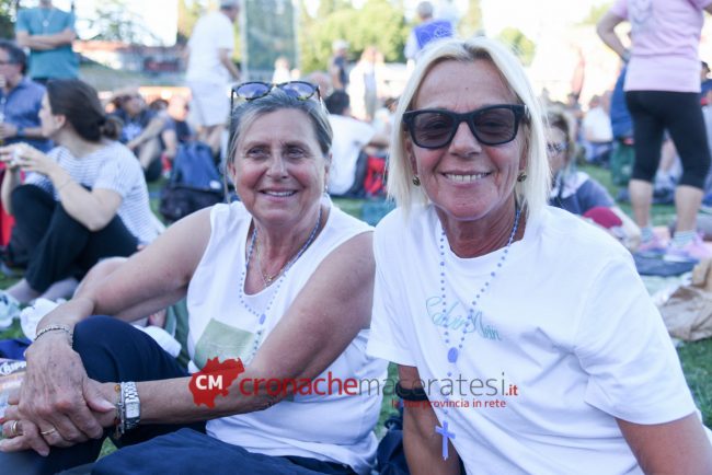Roberta-e-Teresa-Vanici_Pellegrinaggio_FF-1-650x434