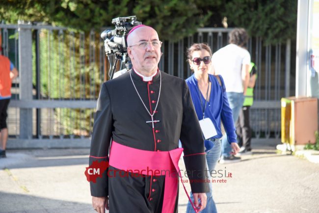 Vescovo-Marconi_Pellegrinaggio_FF-13-650x434