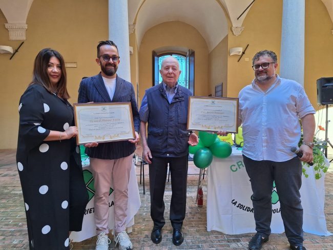 defibrillatori-croce-verde-msg-1-650x488
