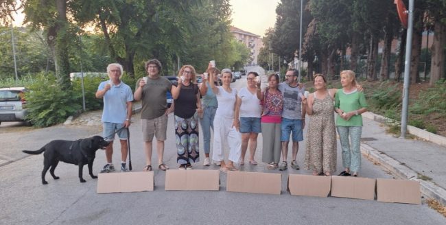 dossi-cartone-via-brigata-macerata