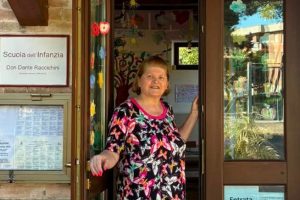 Dopo 32 anni nella scuola  va in pensione Fiorella Magnamassa