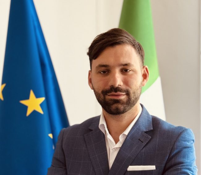 francesco-frattaruolo-forza-italia-giovani-macerata1-e1782669439538-650x564