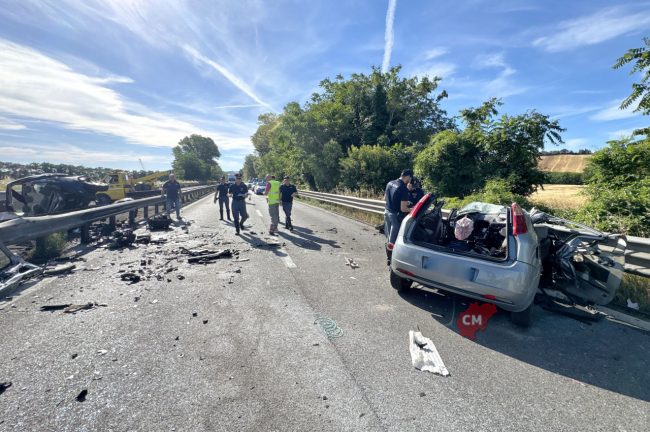 incidente mortale superstrada - nicolas calabrese christian perugini - polstrada morrovalle - FDM (14)