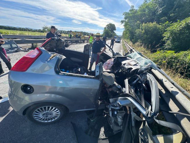incidente-superstrada-mortale-5-650x488