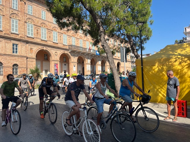 pedalata-del-gusto-gustaporto-civitanova3