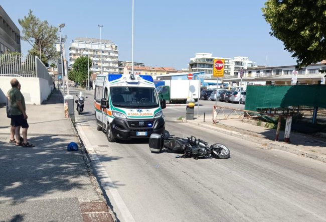 scooter-porto-ambulanza-civitanova