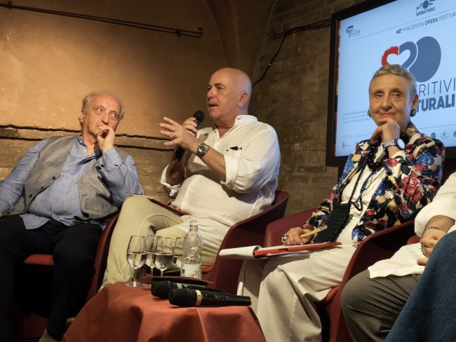 Ape-culturali-carminati-Fourny-3-650x488