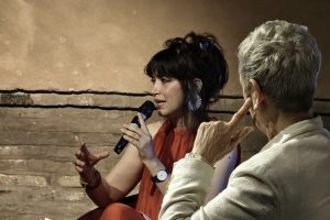 Trovatore tra desiderio e distruzione:  in viaggio con la filosofa Gaspari