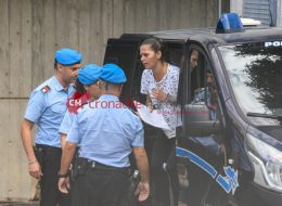 Omicidio Pennesi, Isabella Di Mattia dal Gip:  «Marco ha provato a darmi uno schiaffo,  avevo il coltello e l’ho colpito» (Foto/Video)