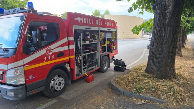 Vigili del fuoco terminal autobus 6