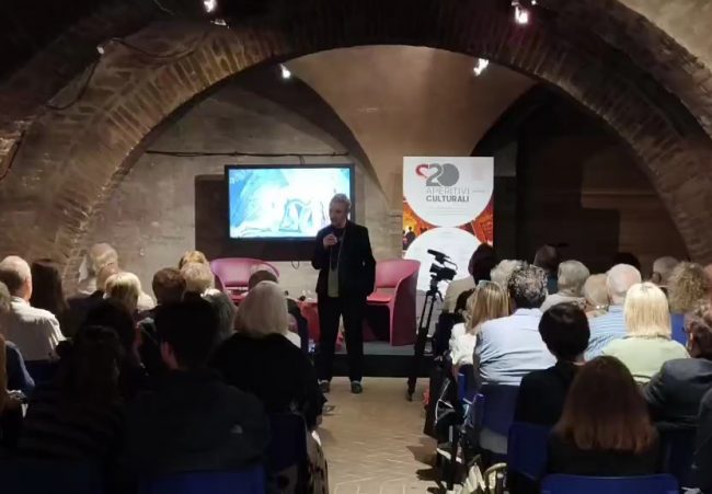 aperitivo-culturale-3-650x451