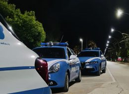 Spruzza spray urticante  sul volto di due giovani:  denunciata una 24enne