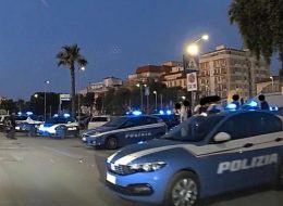 Beve troppo e sviene: minore soccorso.  Attendono il bus e litigano,  sventata rissa alla fermata
