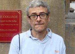 Il prof che dice no alla pensione.  Per il giudice deve lasciare il lavoro,  ma lui fa ricorso