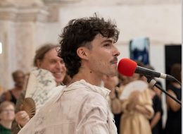 Aggredito Giorgiomaria Cornelio:  «Insulti omofobi e minacce di morte.  Clima di odio verso il diverso»