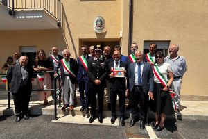 Rinasce la caserma dei carabinieri:  «Nonostante le ferite,  territorio mai abbandonato»