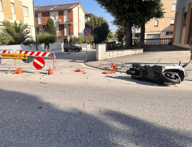 incidente-polizia-locale-morrovalle-2-650x497