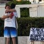 Abbracci lungo le strade:  il flash mob sulla salute mentale:  «La sofferenza non deve essere nascosta»