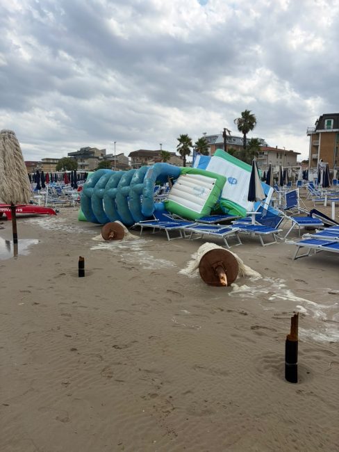 maltempo civitanova pioggia vento (4)