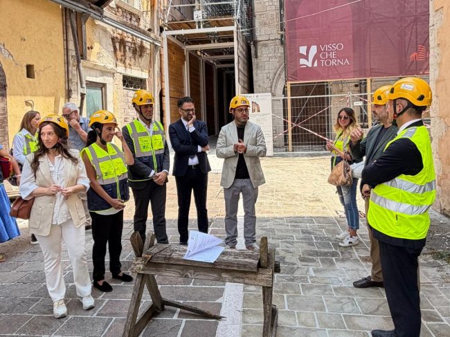 palazzo-dei-priori-visso-cantiere-2-650x487