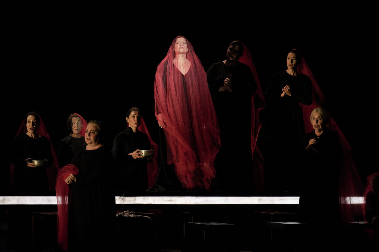 Lo Sferisterio ospita l’ultima recita del “Trovatore” con sindaci e pubblico entusiasti