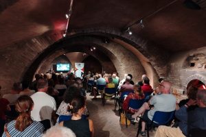 “Ogni guerra è fratricida” Panzavolta chiude gli Aperitivi Culturali