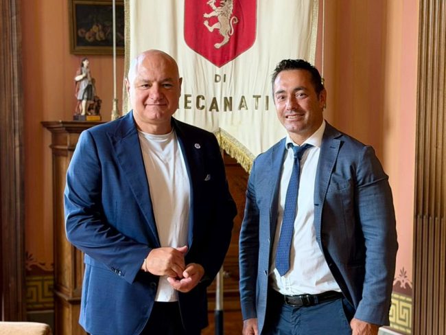 Foto-sindaco-Pepa-e-Presidente-Provincia-Gentilucci-e1787905564785-650x488