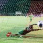 Derby infinito, Maceratese ko:  la Recanatese vince dopo 9 rigori,  decisivo il gol del portiere Boccanera  (Foto) 