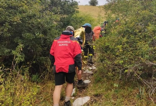 escursionisti-salvati-in-montagna