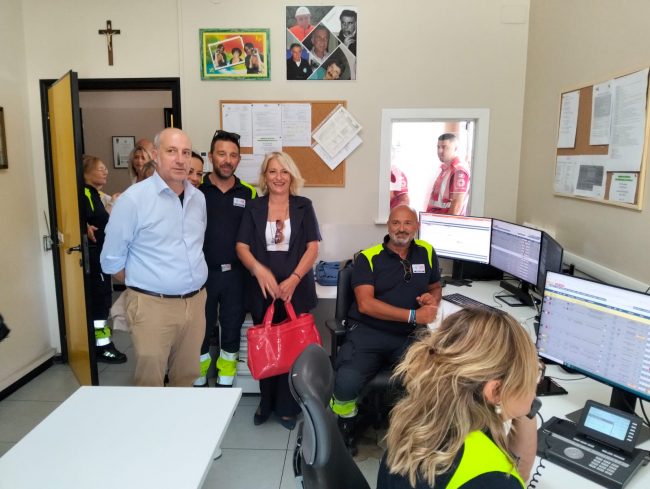 l'assessore paolo calcinaro nella centrale operativa del 118