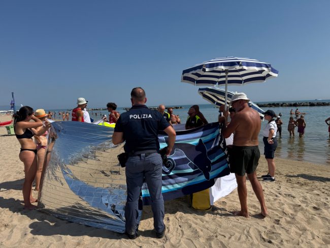 malore spiaggia civitanova 8